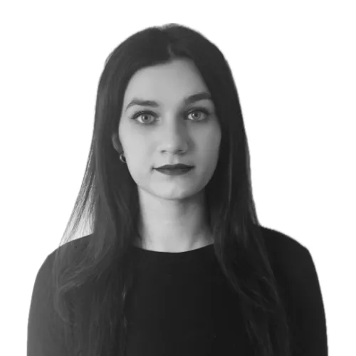 Oliwia Włodarska, Compliance Research Associate